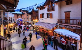 Ski Chalets in Valmorel - Image Credit:OT de Valmorel et des Vallées d'Aigueblanche(or OTVVA)/Scalpfoto